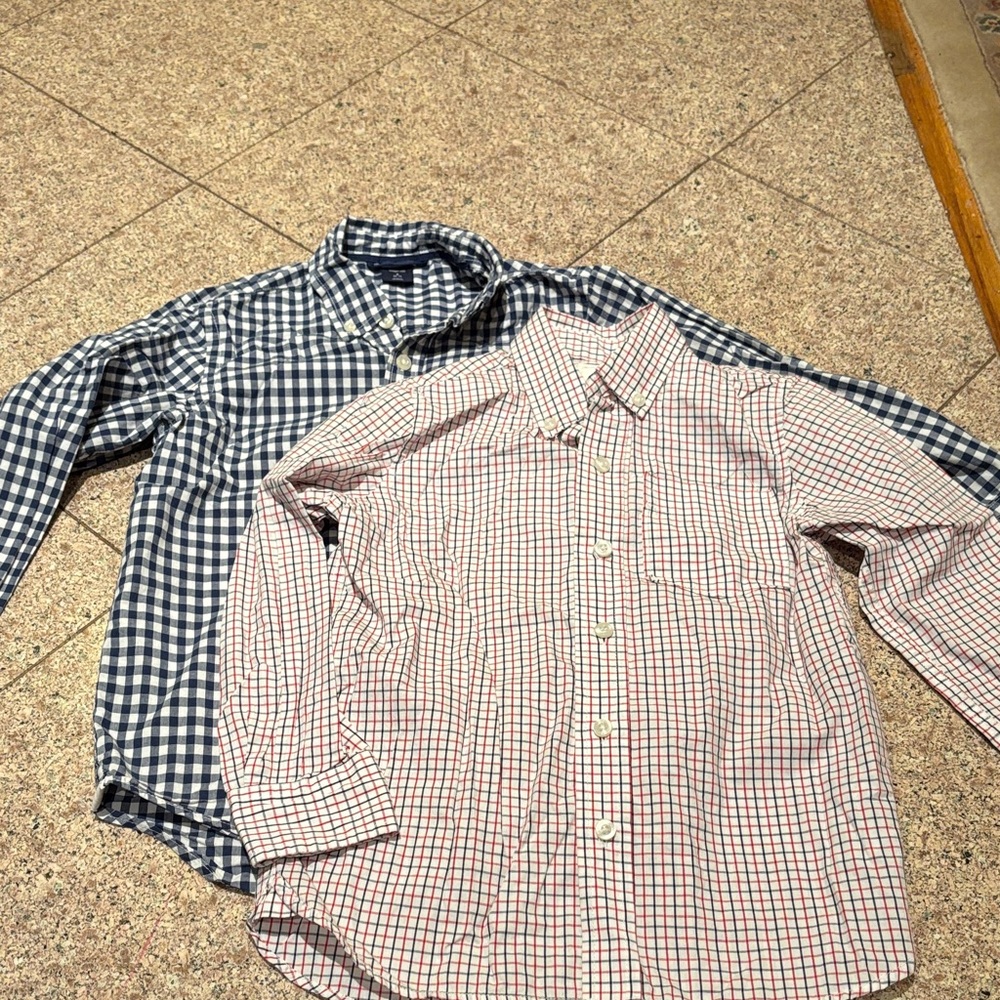 Bundle of 2 GAP KID’S Casual Checkered Shirts - Navy and Red Boys Size S (6-7)